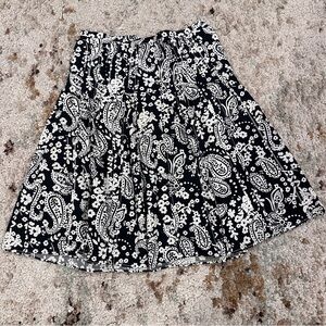 Liz Claiborne Black and White Paisley midi Skirt